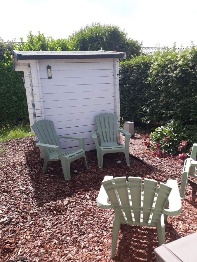 Luxueuze Stacaravan In Bredene Met Eigen Terras En Tuintje 外观 照片
